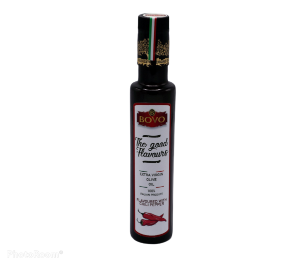 Bottle of extra virgin olive oil flavoured with chili pepper 0,25 liter